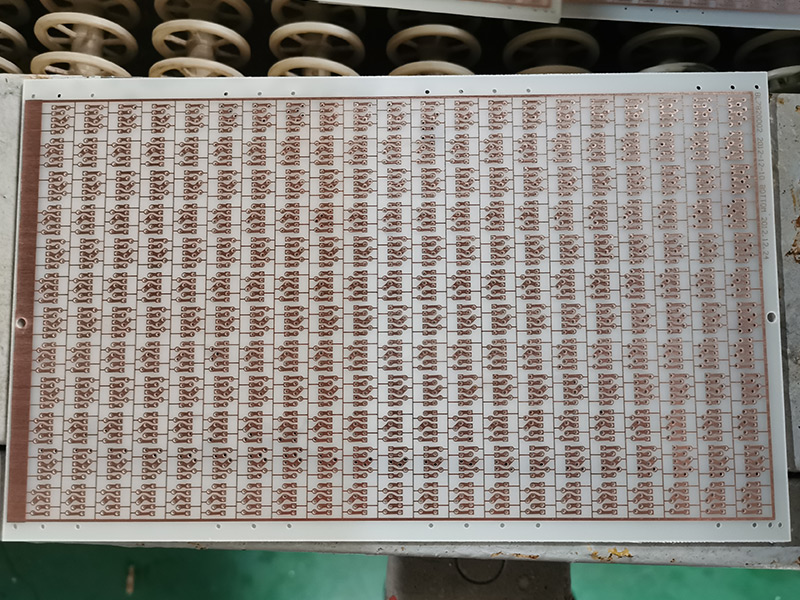 蝕刻完成